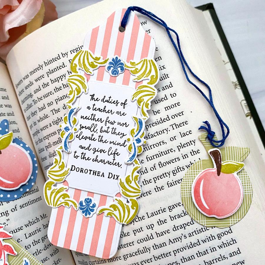 Go-To Gift Card Holder: Book Scrolls Stamp Set