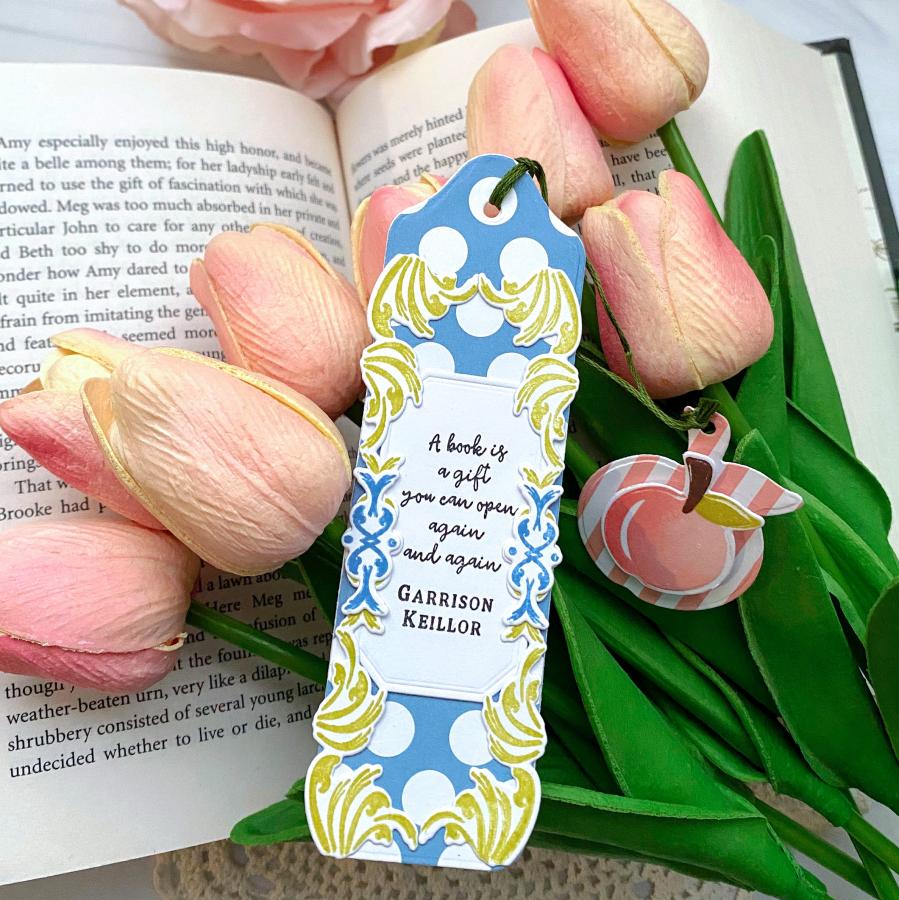 Go-To Gift Card Holder: Book Scrolls Stamp Set