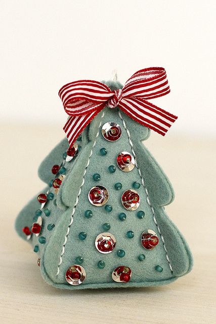 Papertrey Ink - Christmas Tree Change Up: Stitching Die