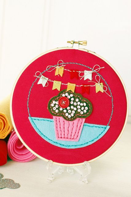 Papertrey Ink - Stitched Cupcake Die