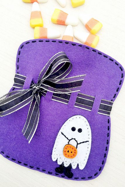 Papertrey Ink - Stitched Little Ghost Die